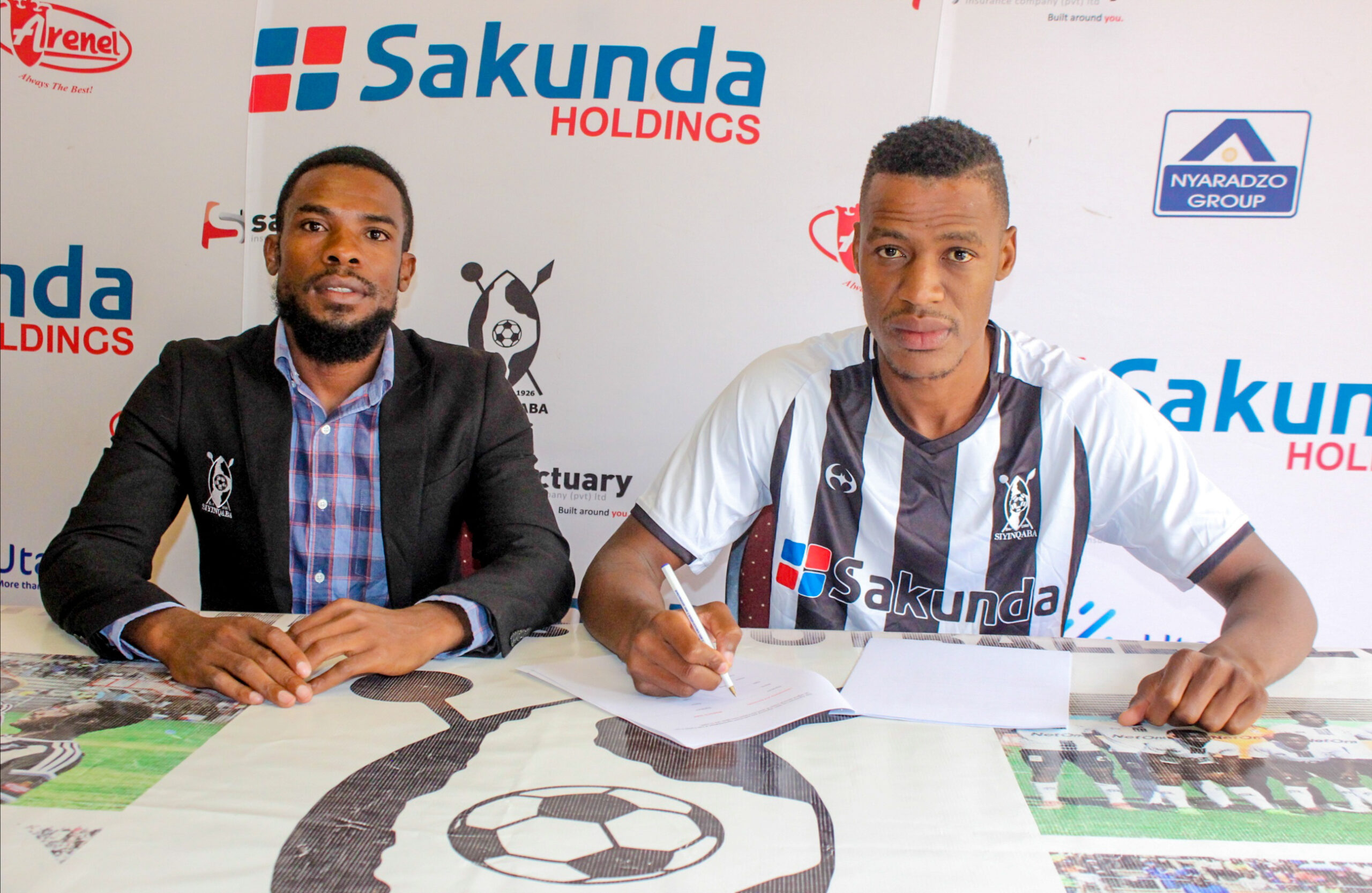 Tandi extends  his contract with Bosso.