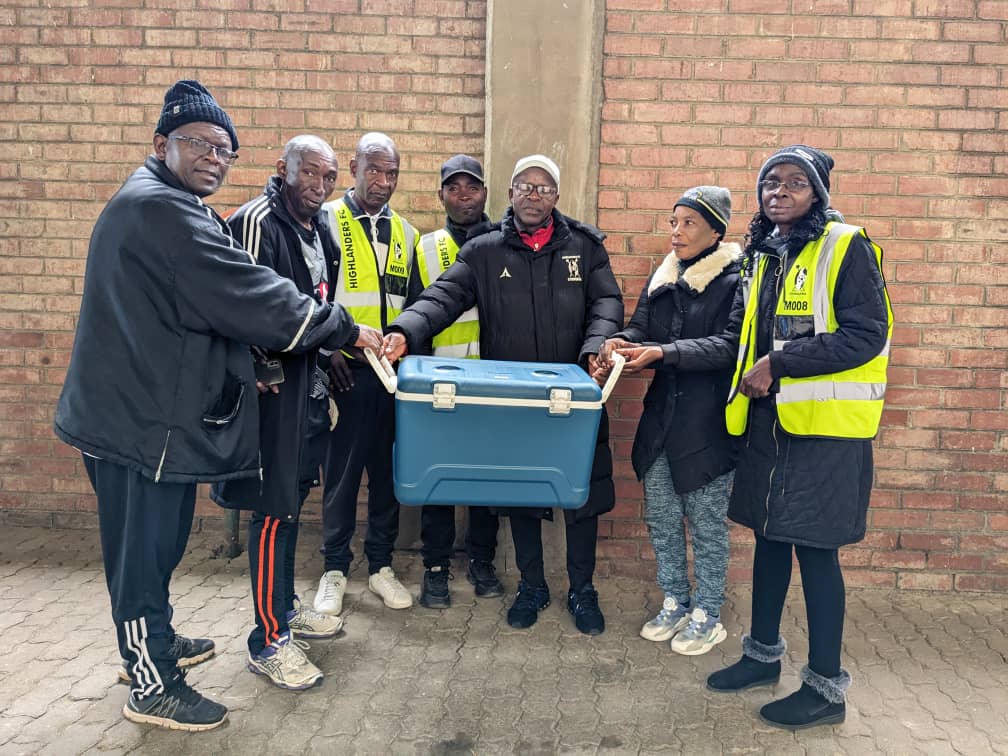 Highlanders fans donate to the Club